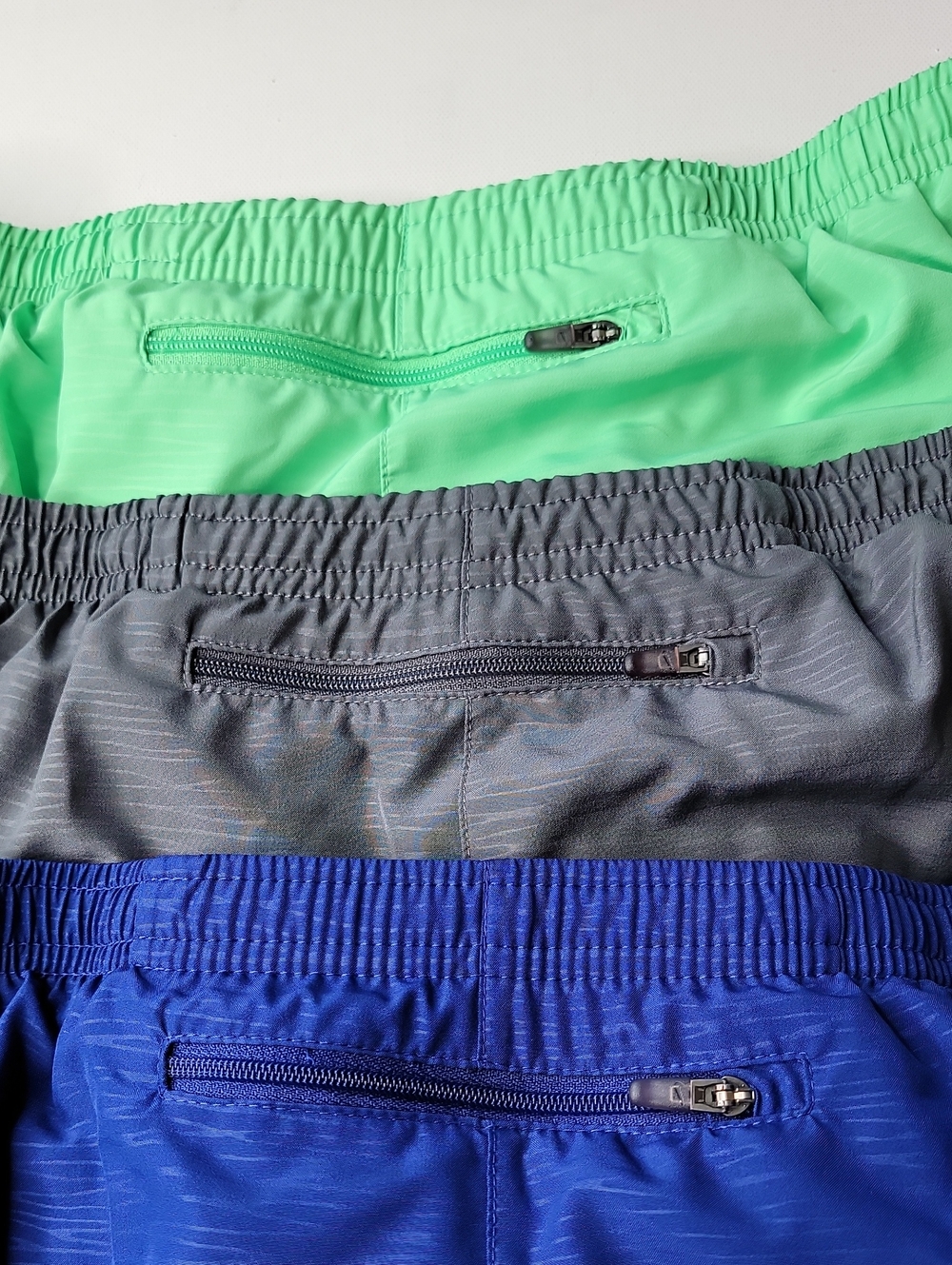 Nike Bundle Dri-Fit Shorts with Liners and Zippered Pockets Size Medium - Picture 9 of 9